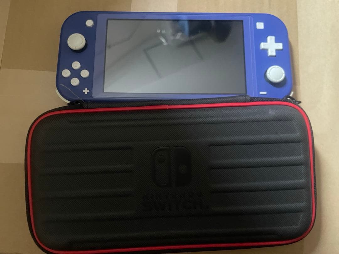 P*フ様 Nintendo switch lite 美品　本体とケース