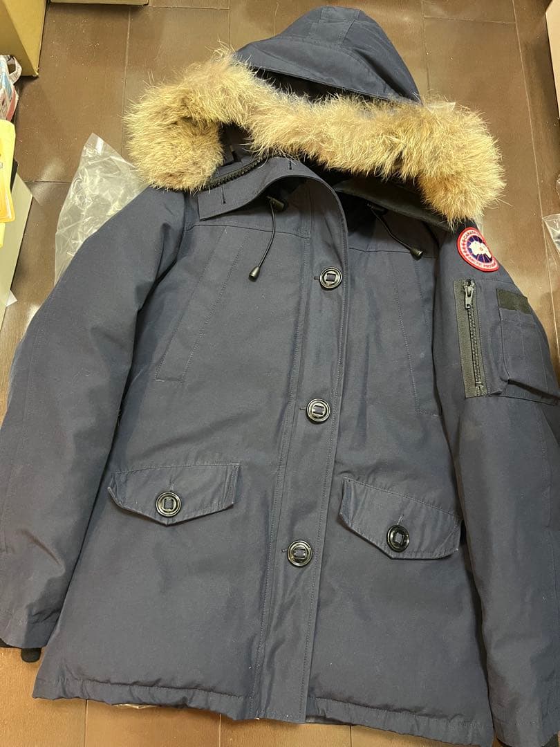 マキティです。 ダウン（ネイビー）Sサイズ