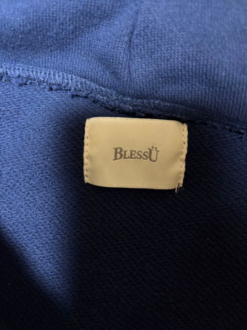 BlessU パーカー