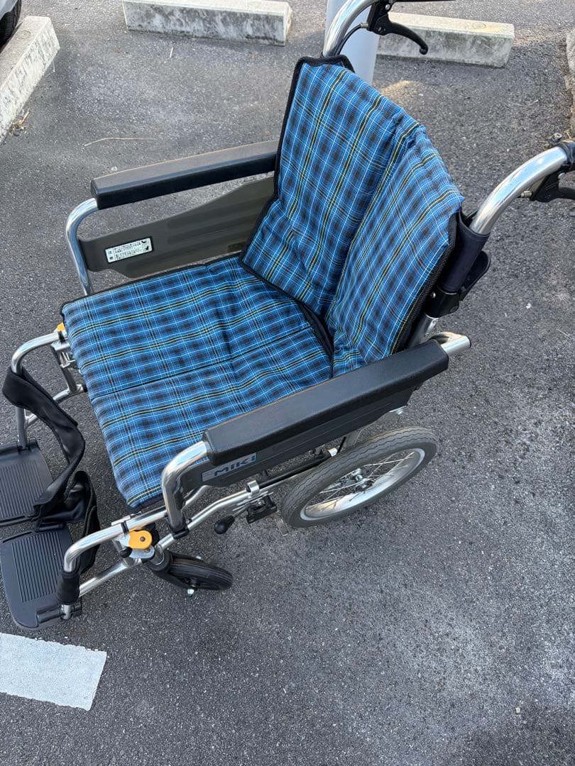 Wheel Chair MiKi 車椅子　介助型車イス SKT-2