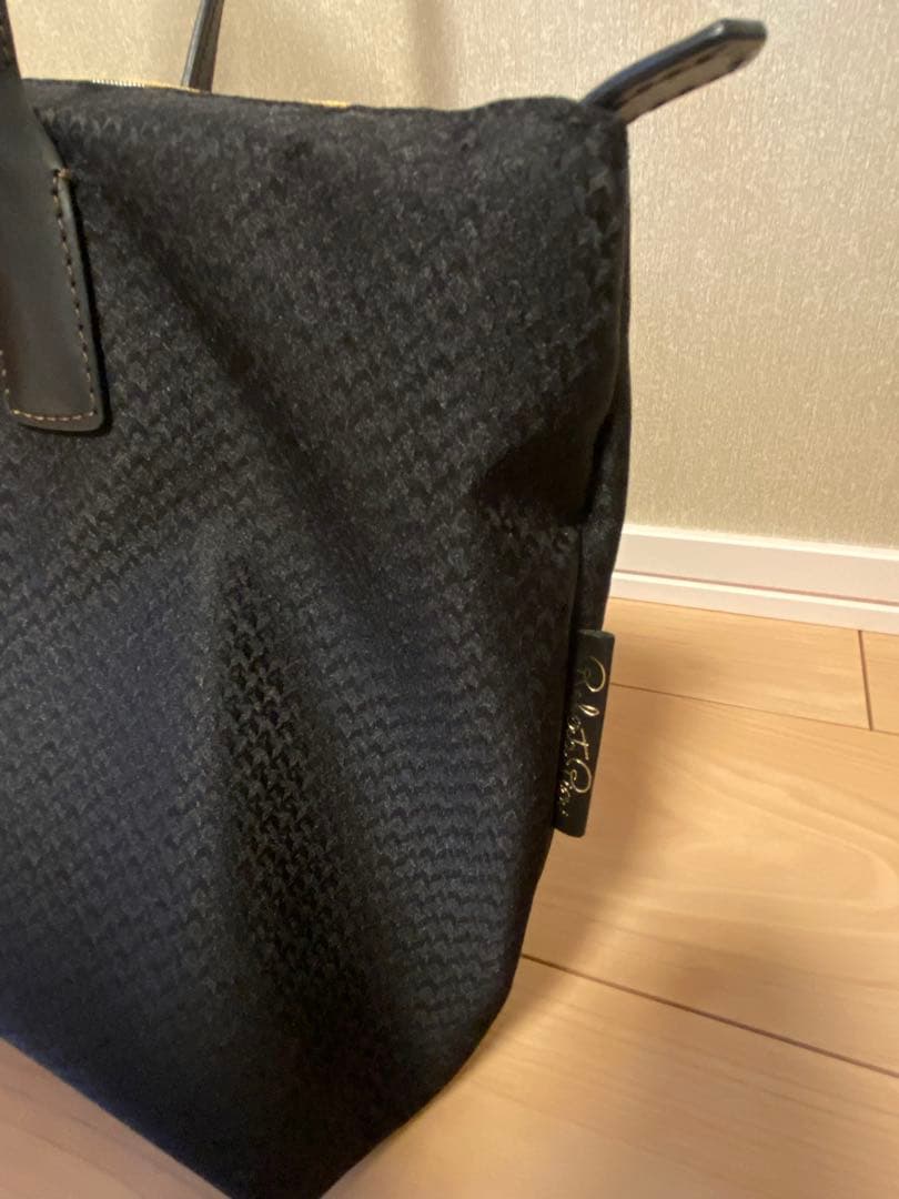 ロベルタピエリ　トートバッグ　黒