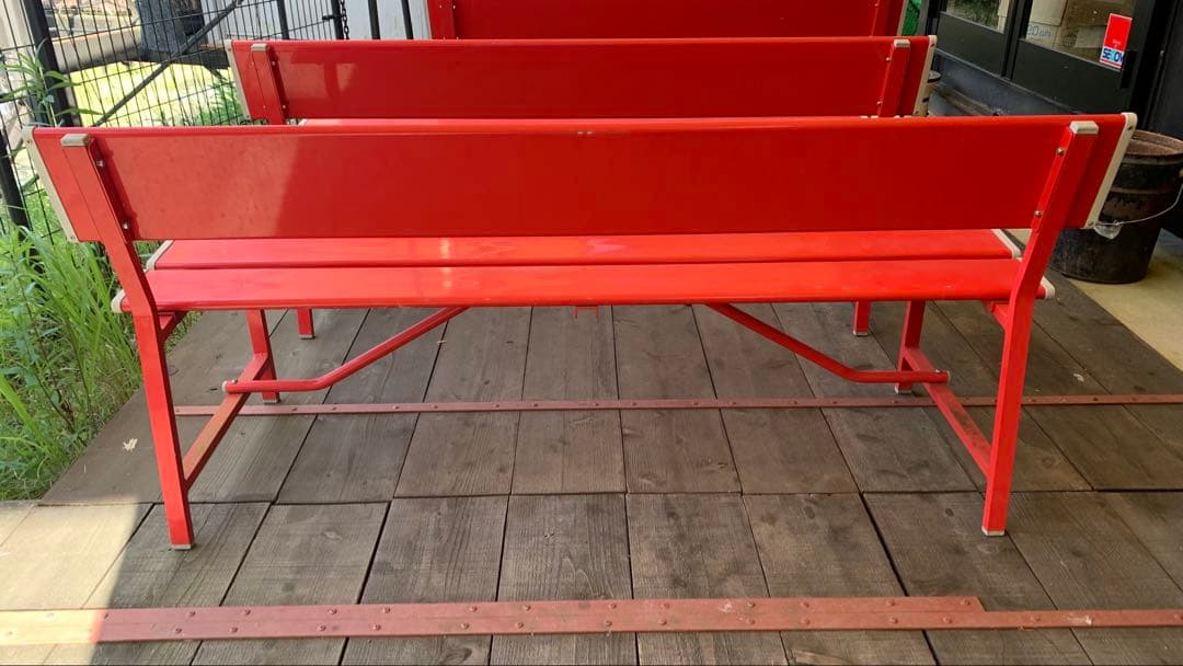 Coca-Cola ベンチ3台