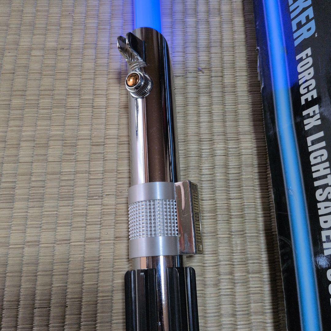 ひ*0様 「希少」正規品 青　ライトセーバー マスターレプリカ　音＆光可動