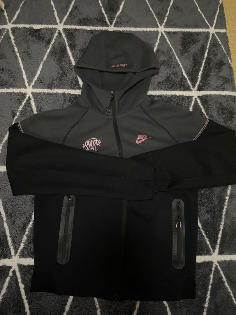 Nike フード付きパーカー M 黒/グレー