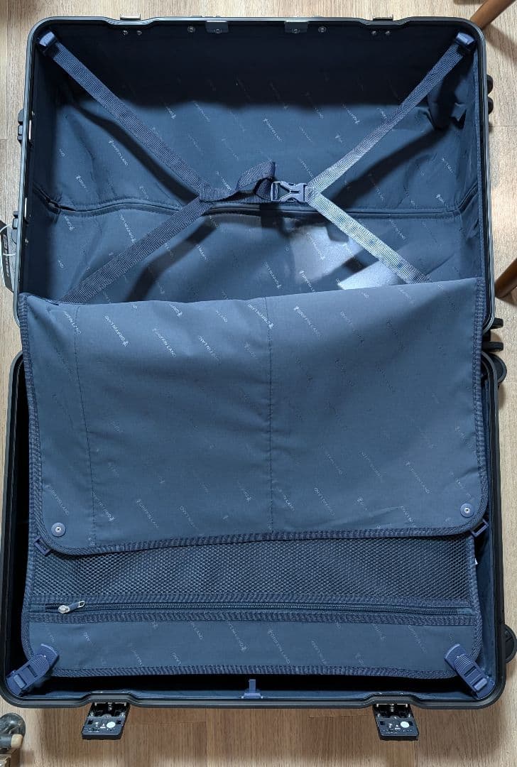 （はなさん専用）[グリフィンランド] Lサイズキャリーケース ホワイト