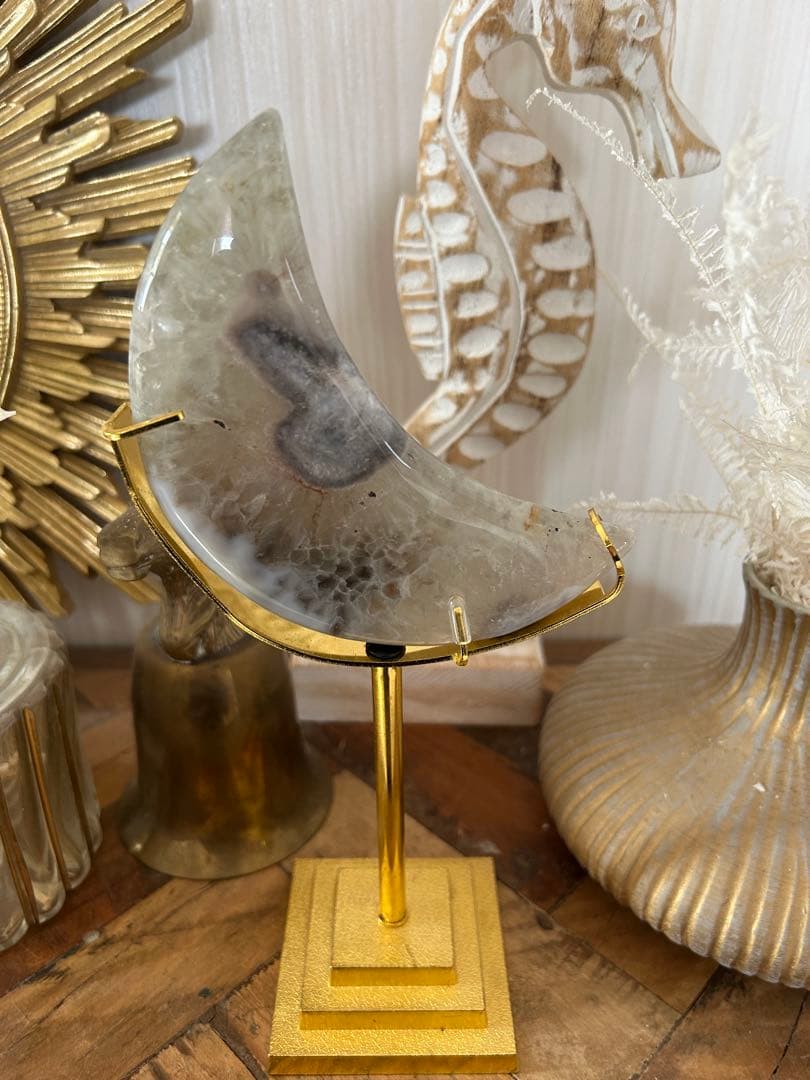 希少月の形 天然石 アゲート 原石 ドゥルージー付 インテリア