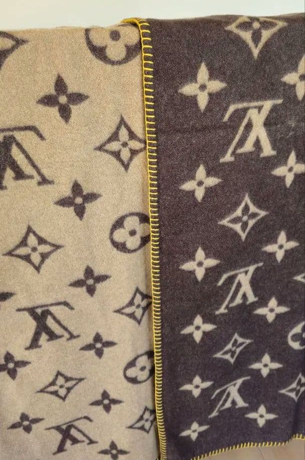 ルイ・ヴィトン リバーシブル毛 大判レア物ブランケット