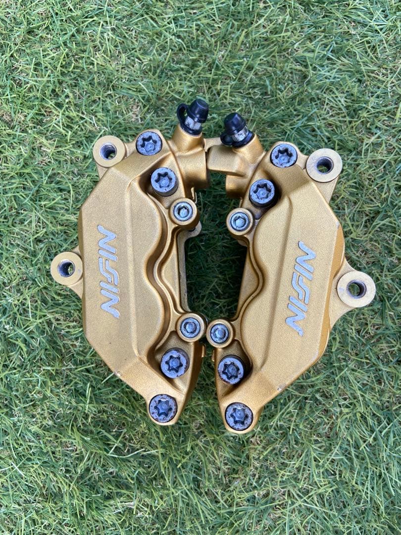 HONDA CB400SF NC39 NISSIN純正フロントブレーキキャリパー