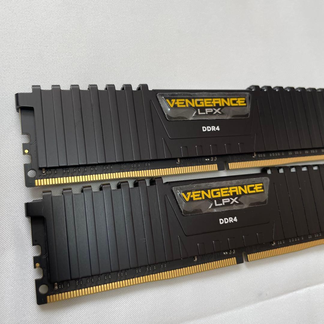 ②Corsair DDR4 2133 PC4-17000 合計32GB