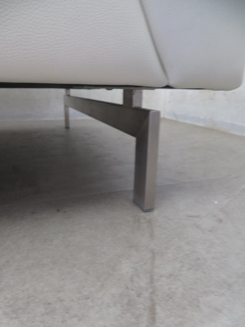 美品■IDC大塚■ロルフベンツ■総革■LINEA■91.3万■2人掛けソファ