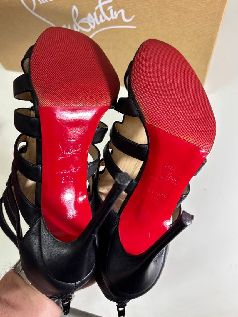 クリスチャンルブタン　レディース　パンプス