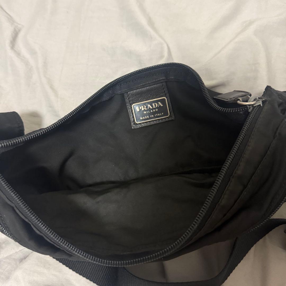 【美品】プラダ 三角 ロゴ プレート ウエストバッグ ナイロン ブラック 袋付き