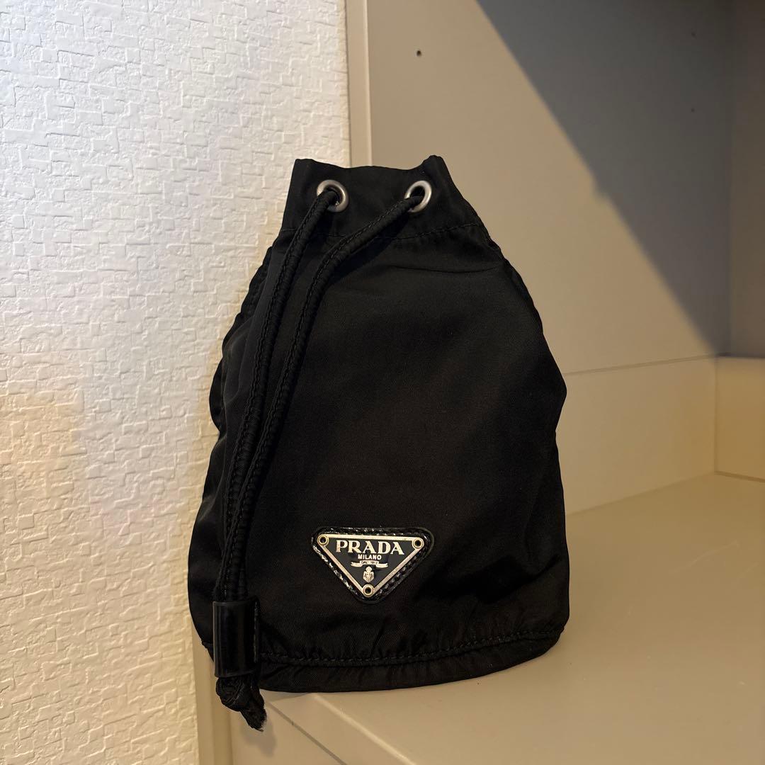 PRADA ブラック ドローストリングバッグ　巾着