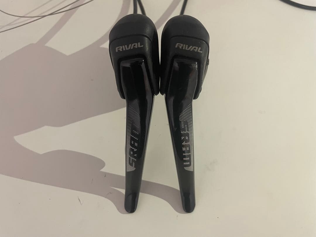 SRAM RIVAL 11s TRP SPYRE ブレーキセット