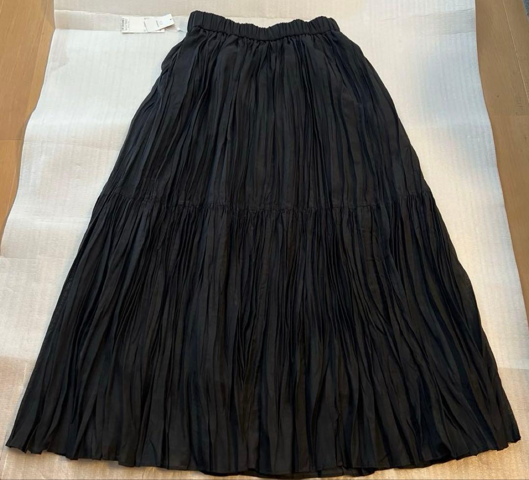新品！自由区 黒 プリーツロングスカート 38サイズ ハンドワッシャー