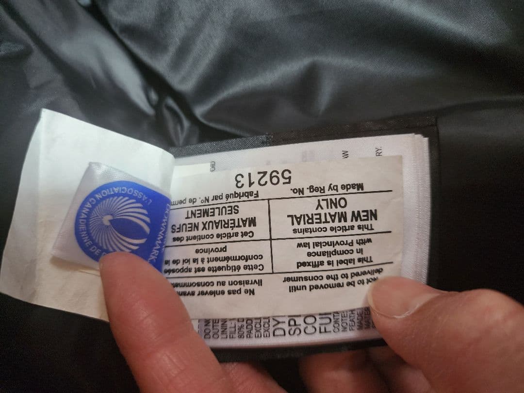 カナダグース　ブラックレーベル　IENA別注