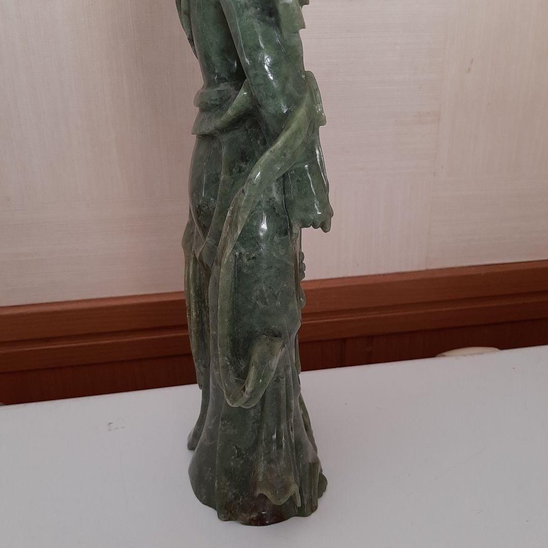 翡翠　観音様　重さ約1.7kg
