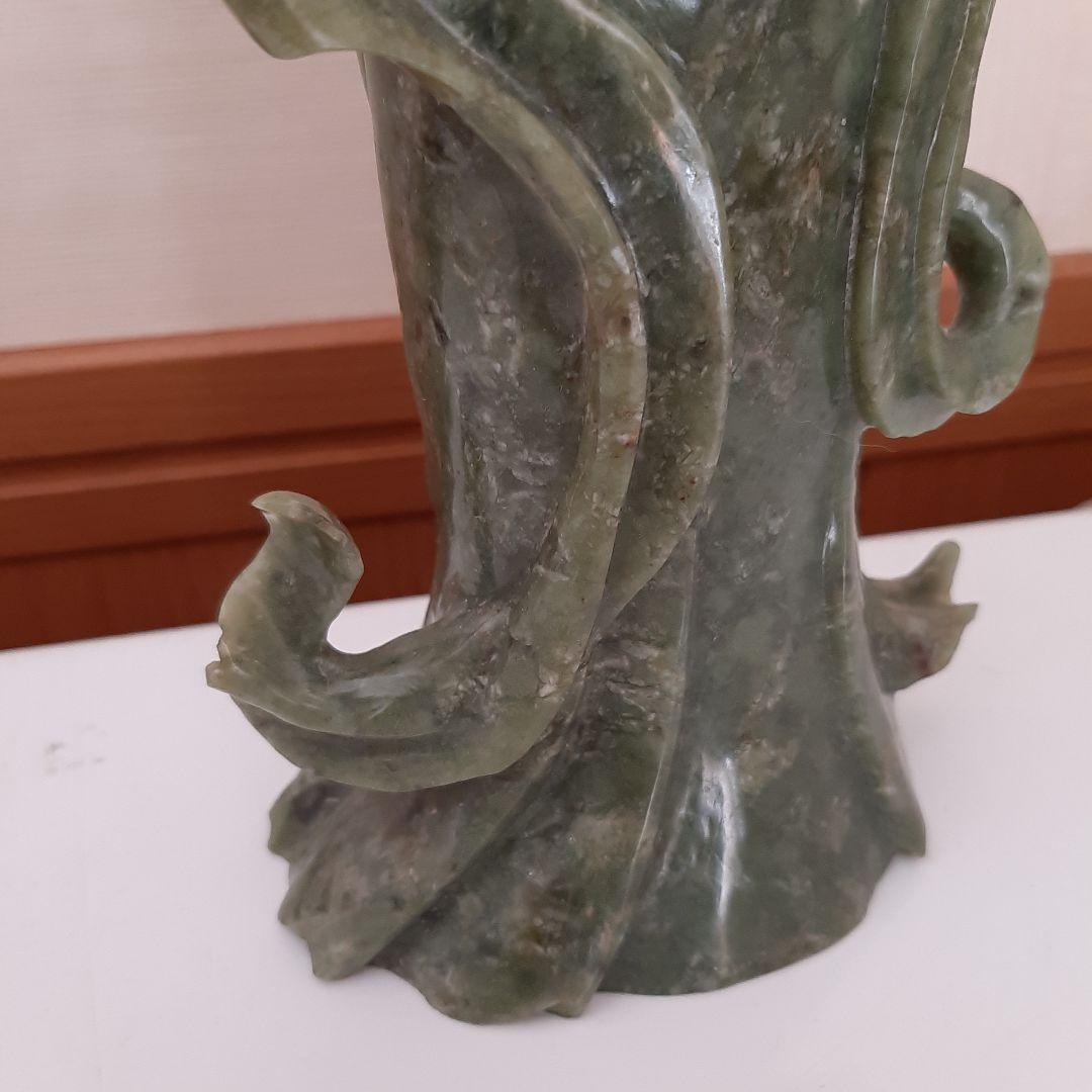 翡翠　観音様　重さ約1.7kg