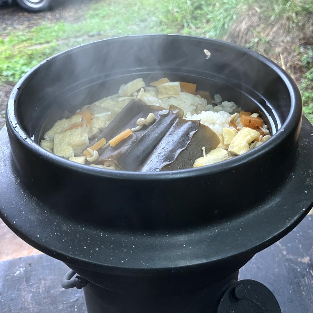 かまどン 新聞紙で炊ける防災炊飯器 バッグ付 キャンプストーブ 七輪 35%割引