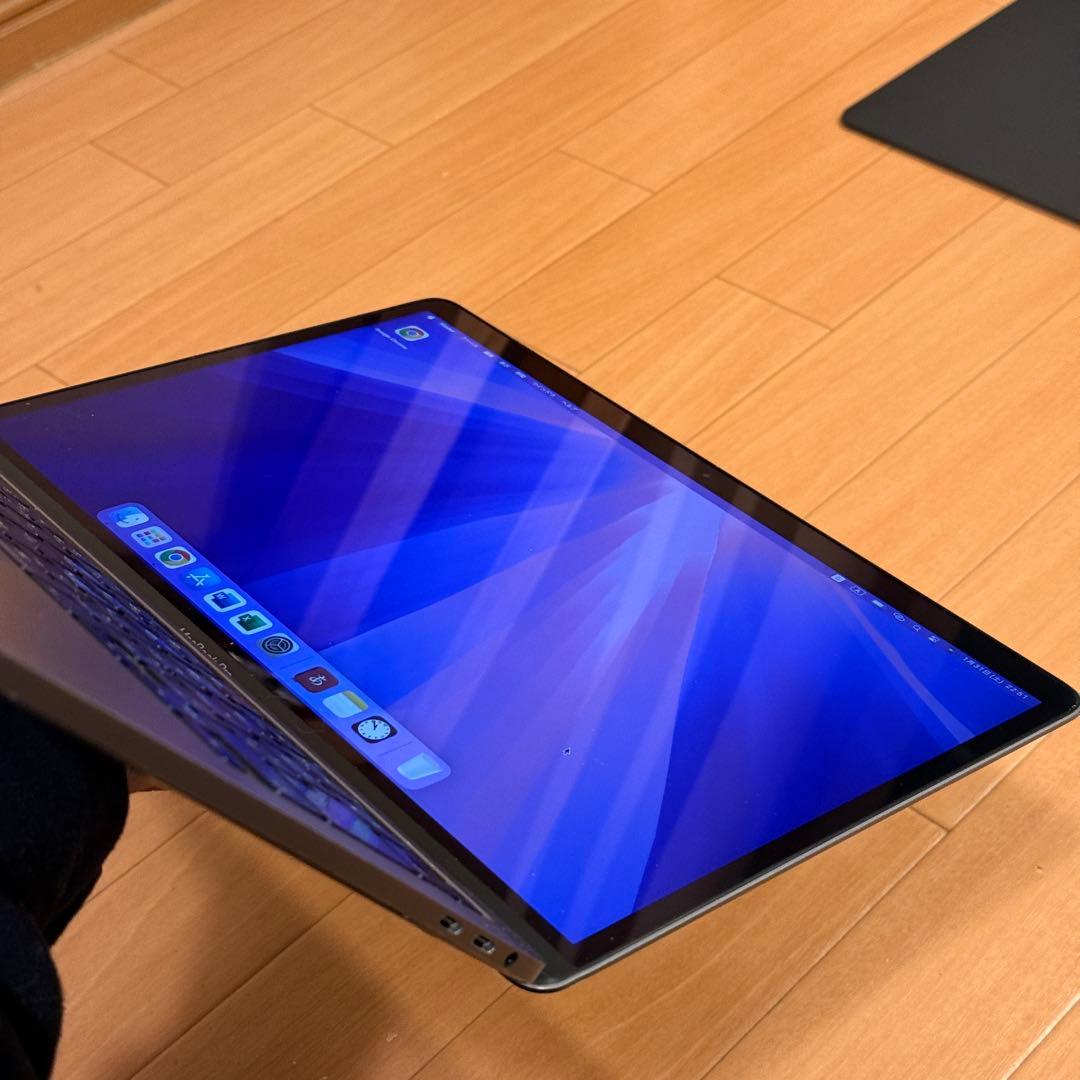 MacBookPro 2020 1TB Magic Mouse バッテリー交換済