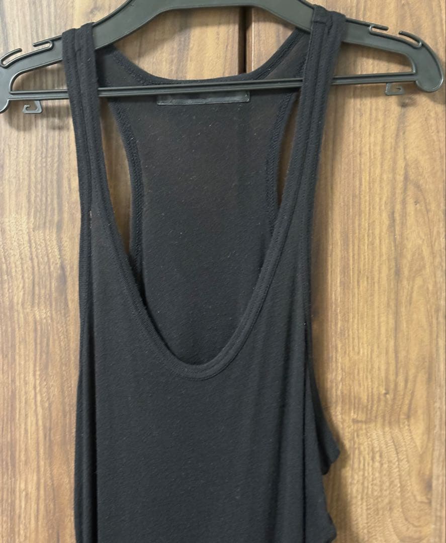 JULIUS ユリウス オーバーサイドタンクトップ 2 黒 edge;