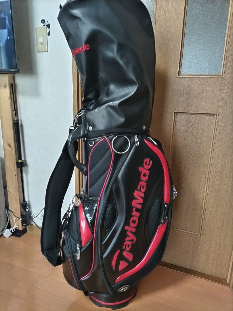 TaylorMade キャディバッグ ブラック/レッド中古