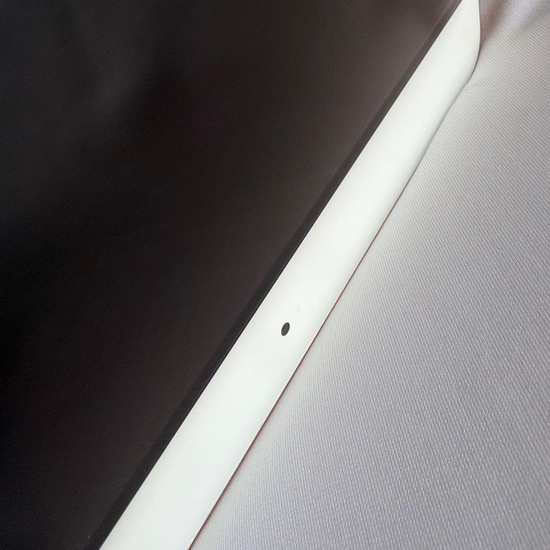【使用頻度極小】iPad本体 第8世代 10.2インチ 128GB バッテリー良
