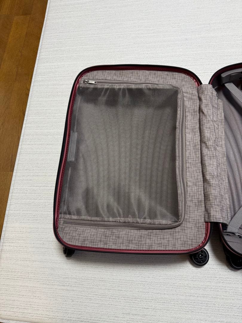 サムソナイト　スーツケース　シーライト　赤　40L