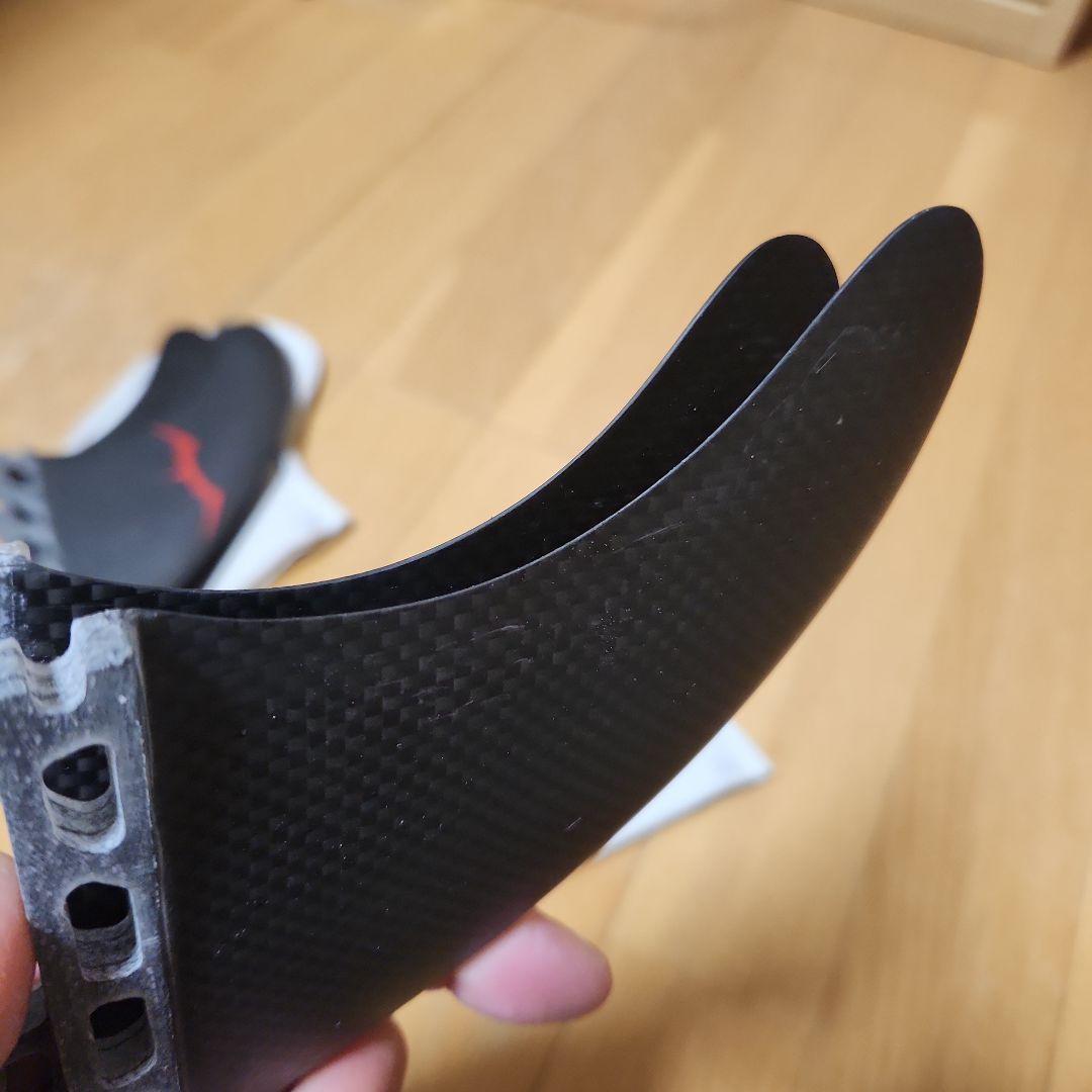 カーボンフィン　 トライ、クワッドフィンセット TERROR激安に！