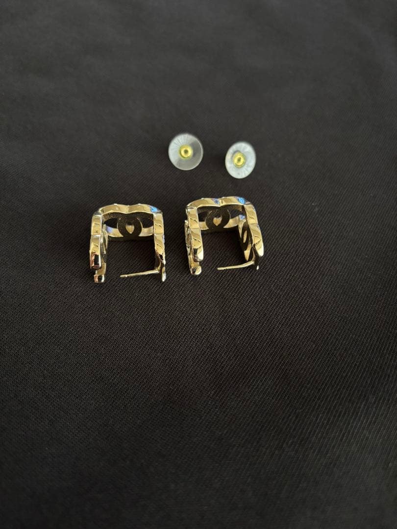 【期間限定値下げ】正規品　CHANEL トリプルココマーク　ピアス