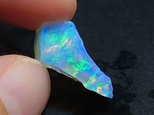 チョーク　オパール　エチオピアウェロ産　鉱物標本　原石