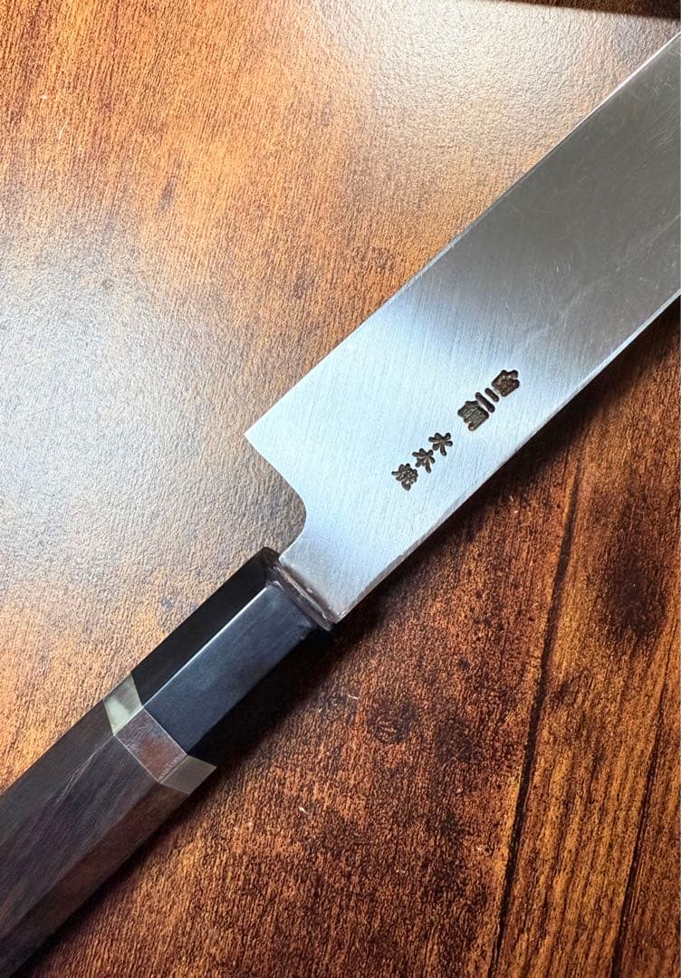 堺打刃物　森本光一作　刺身　先丸　白ニ鋼 水本焼　尺一　鏡面　黒檀両白水牛銀巻柄