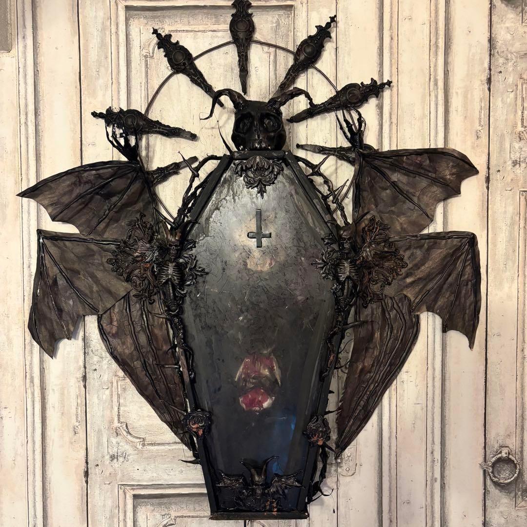 【Special Price】 血誓いの棺(少女)オブジェ