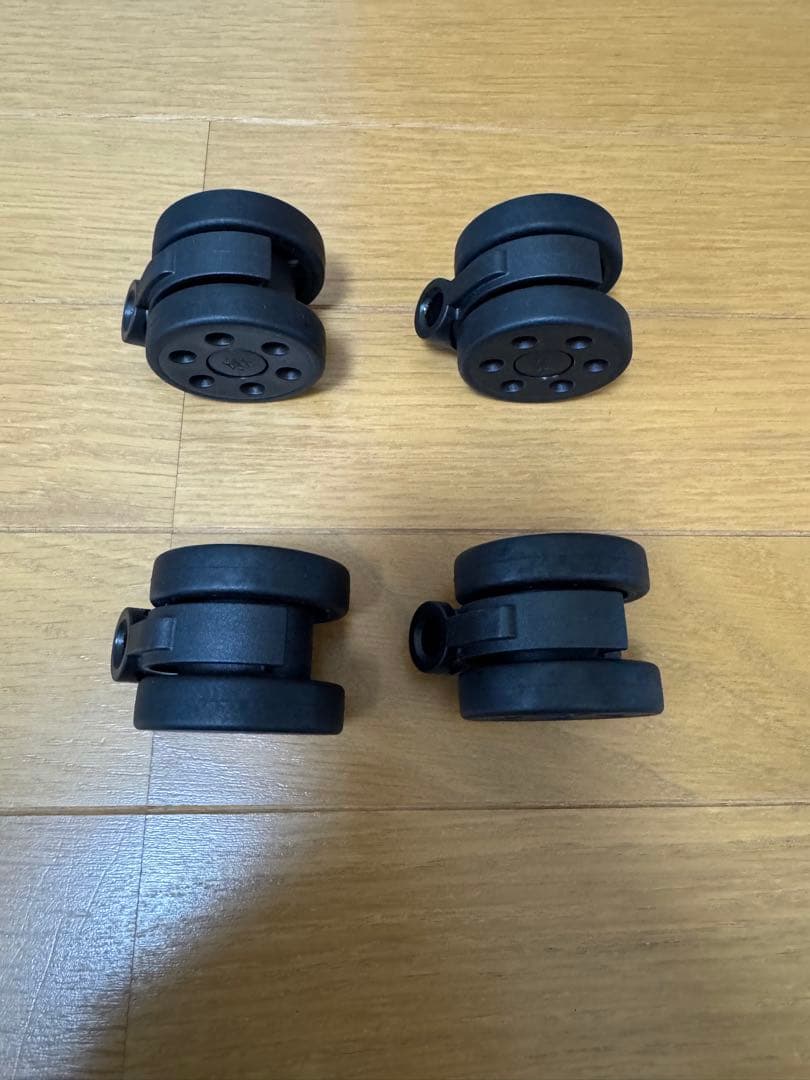 新品未使用品　クラシックキャビン用ホイール、ハンドル、タグ