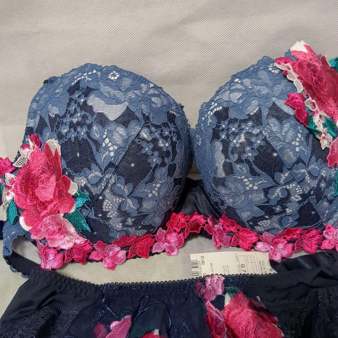 花柄刺繍 ネイビー ブラジャーショーツセット