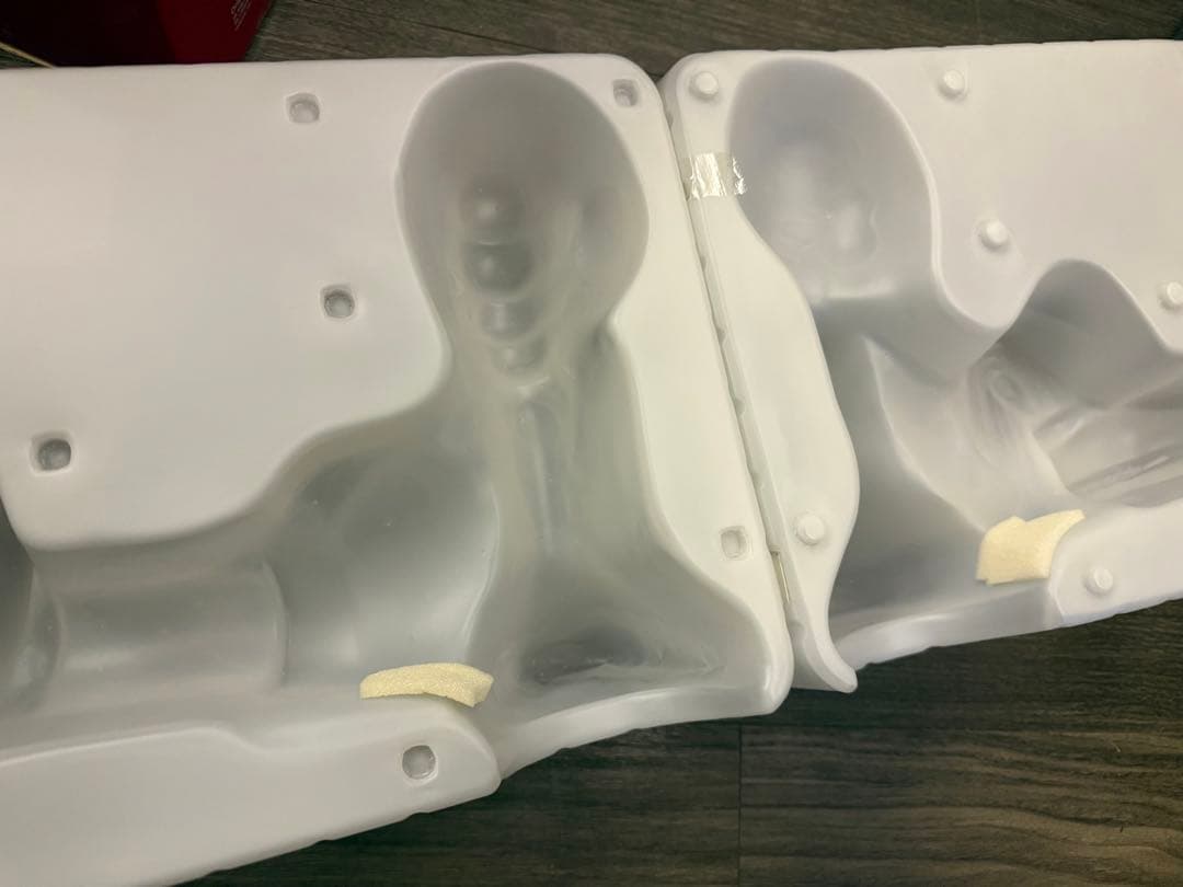 KAWS COMPANION RESTING PLACE メディコムトイ　カウズ