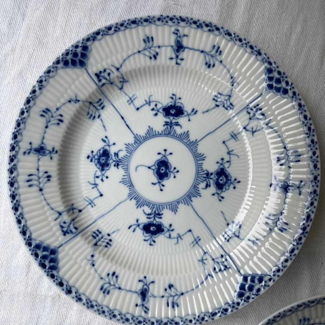 ロイヤルコペンハーゲンブルーフルーテッドハーフレースディーププレート2枚25cm