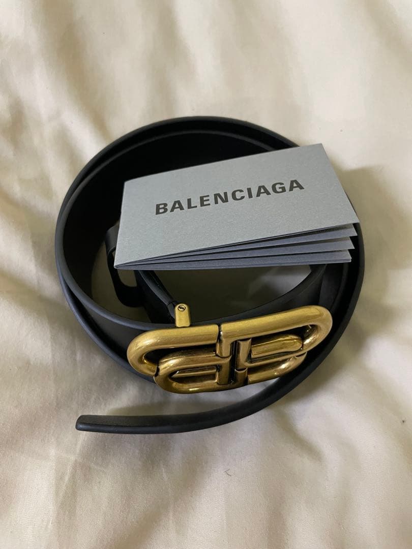 BALENCIAGA ブラックレザーベルト