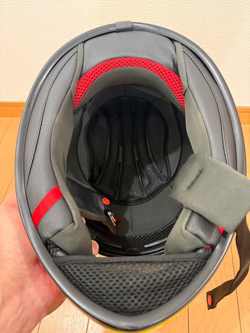 中華製 shoei？フルフェイスヘルメット レッドブル