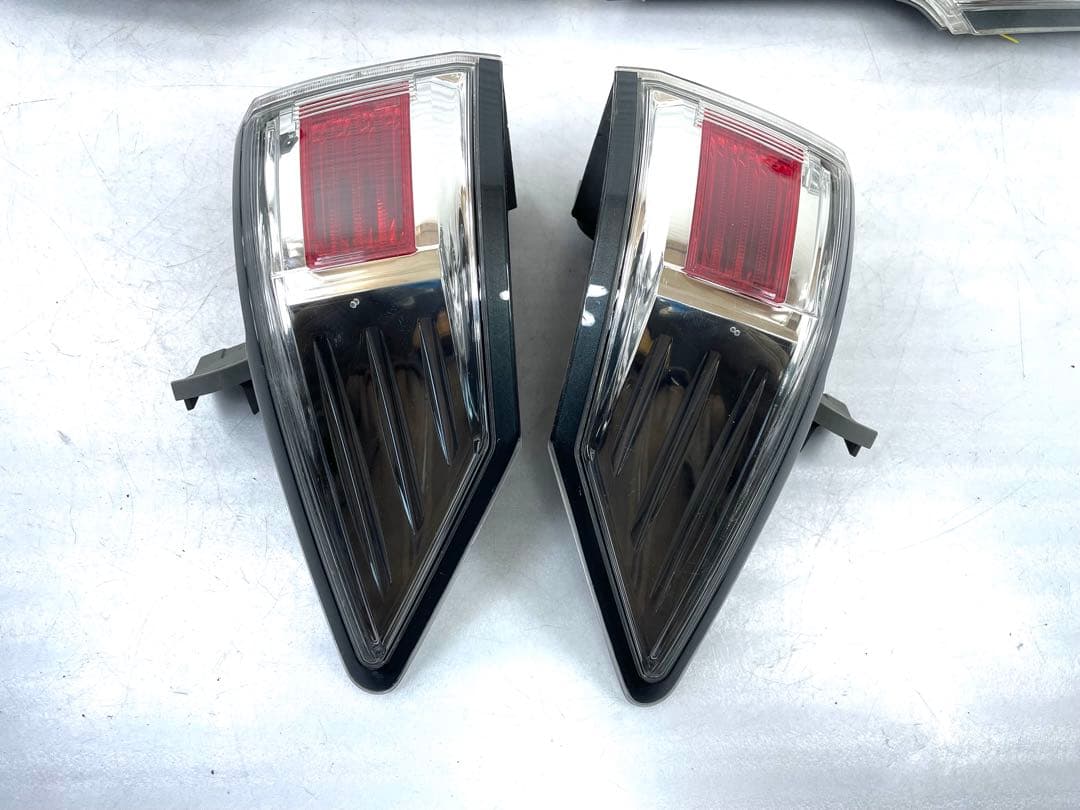 エルグランド 中期 純正 テルレンプセット STANLEY P8959