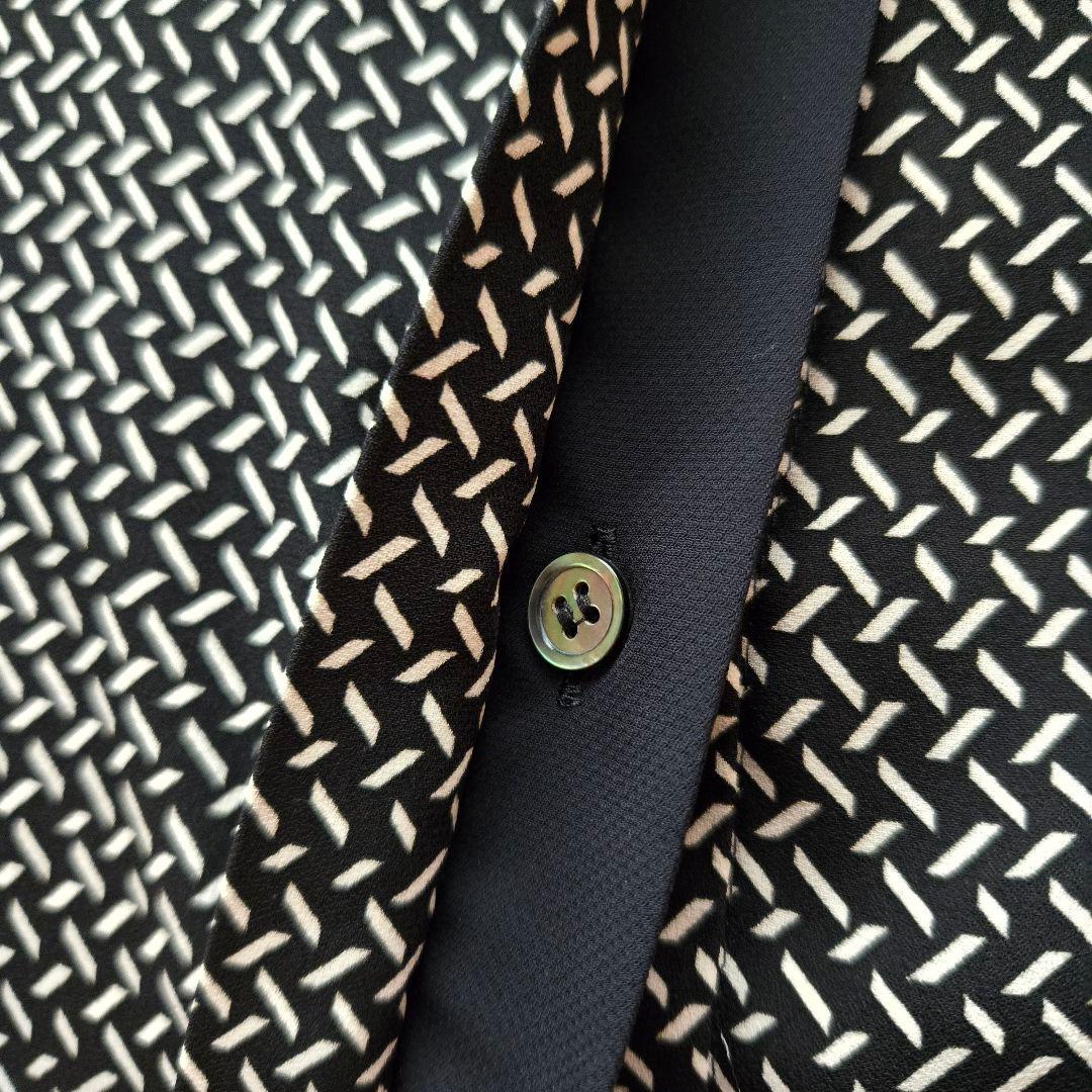 美品⭐iCB 24SS バックサテンアムンゼン 5分袖バンドカラーブラウス 総柄