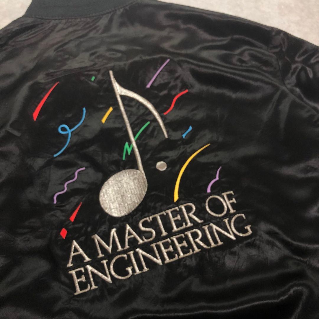 80-90sヴィンテージUSA製サテンスタジャンスカジャン刺繍　短丈ショート丈