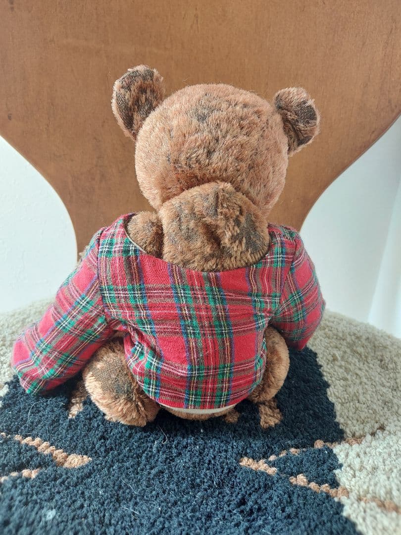 人気海外作家　フォーゲットミーノット　メアリーさんのベア