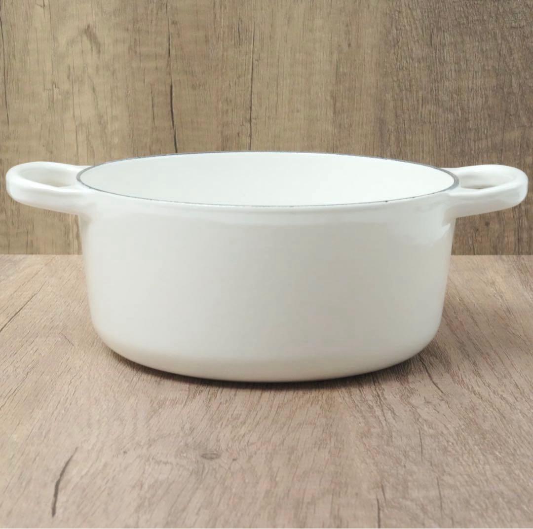 【新品】LE CREUSET　シグニチャーココット ロンド ホワイト　18cm