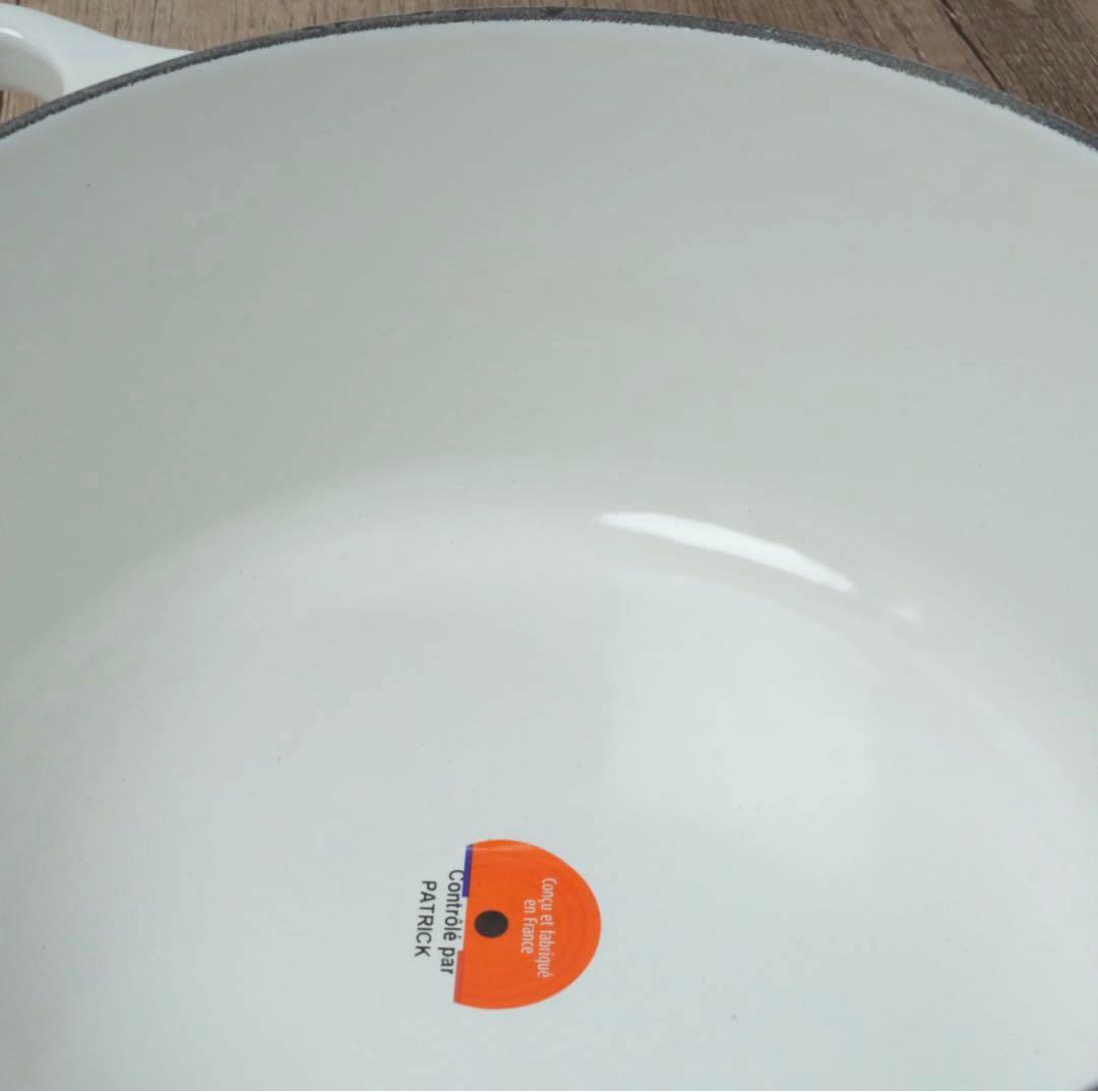 【新品】LE CREUSET　シグニチャーココット ロンド ホワイト　18cm