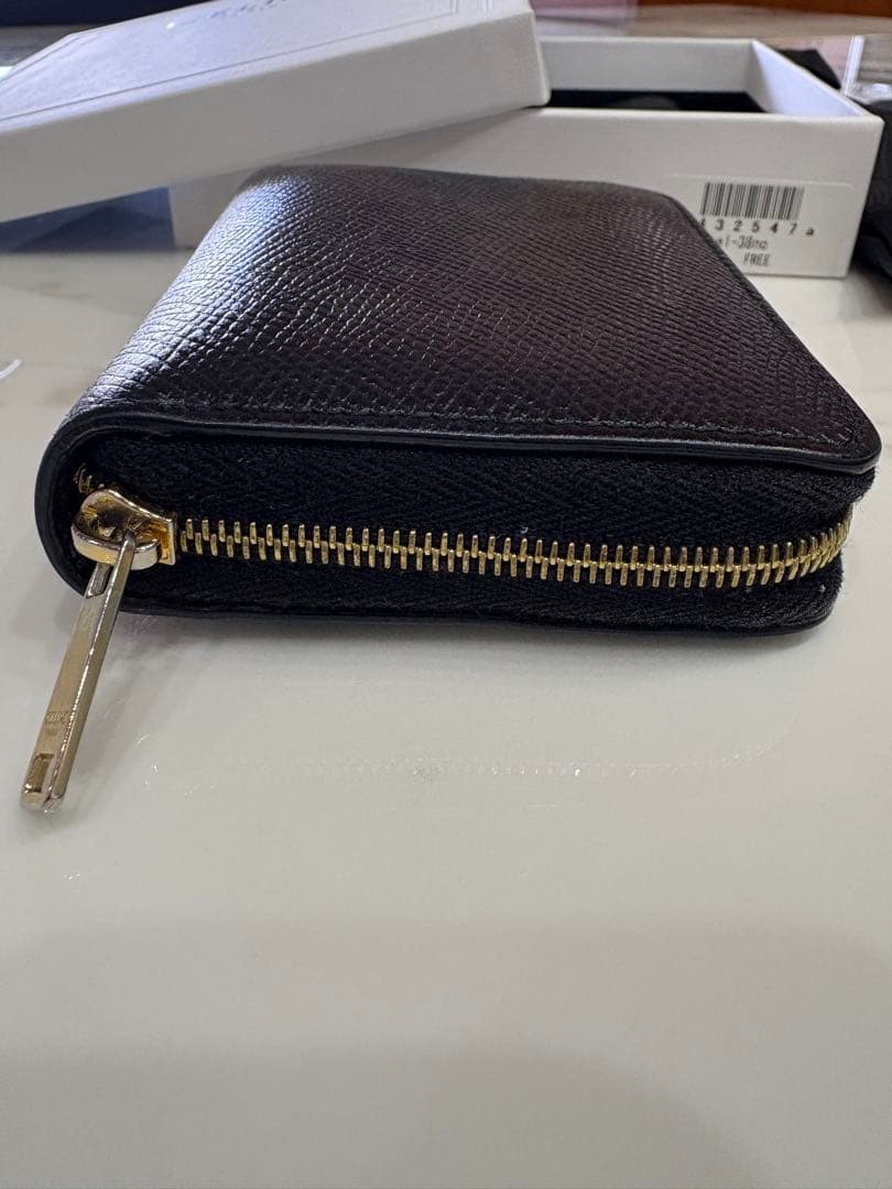 CELINE ブラックレザー 二つ折り財布