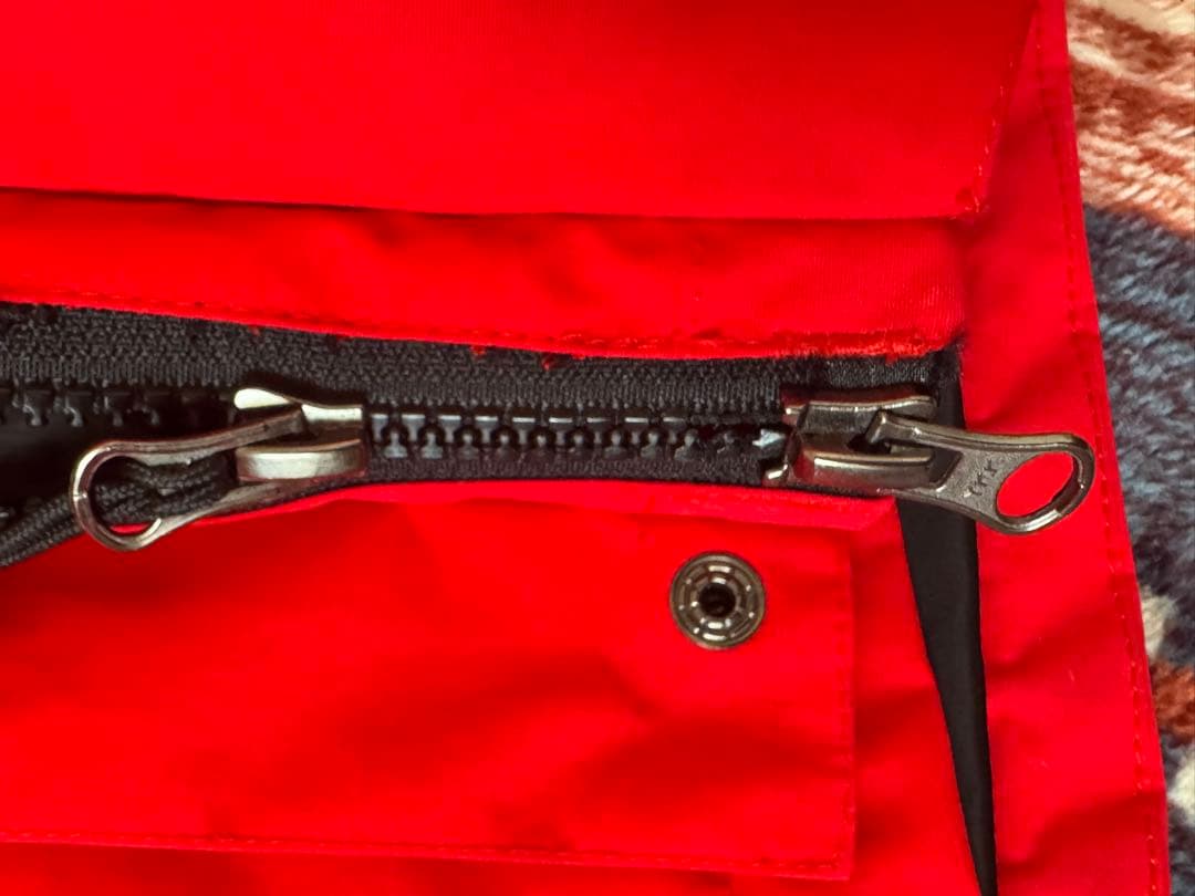 cHaLzThe North Face Supreme ジャケット赤XL