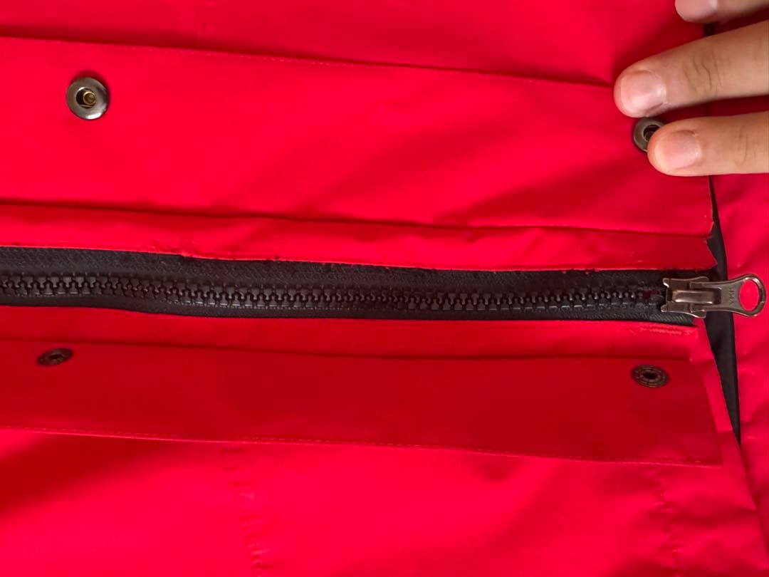 cHaLzThe North Face Supreme ジャケット赤XL