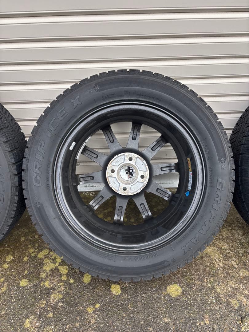 スタッドレスタイヤ４本セット　185/60/R15