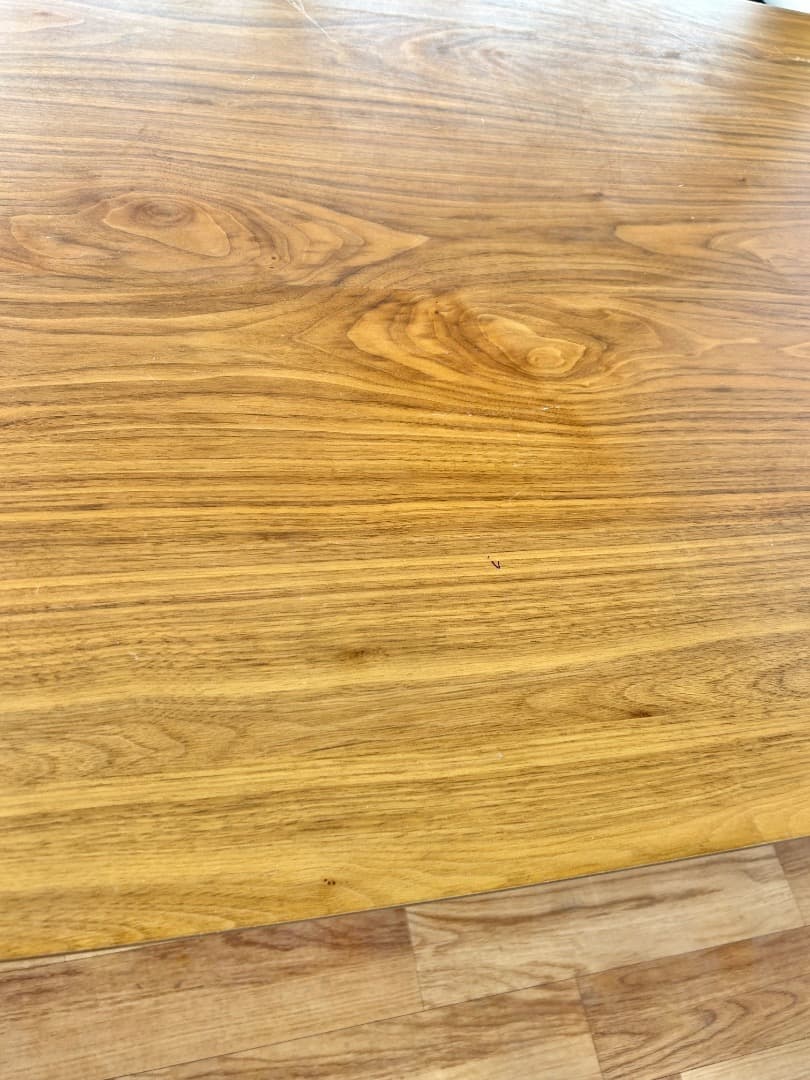 ニトリ　リラックス　ダイニングテーブル　机　オシャレ　インテリア　モダン